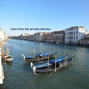 Apartment Raboso Grand 9-Windows, Venice